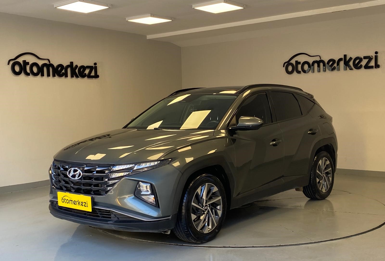 HYUNDAI TUCSON 1
